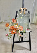 Mirra Bloom Stand